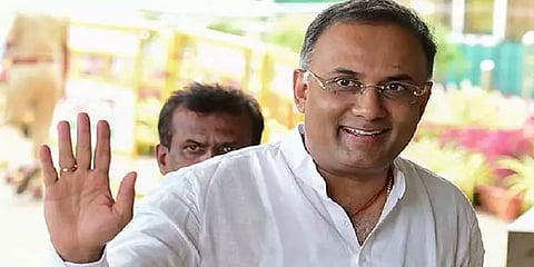 எம்எல்ஏ ரூபி மனோகரன் மீதான ஒழுங்கு நடவடிக்கை நிறுத்தி வைப்பு - தினேஷ் குண்டுராவ் அறிக்கை