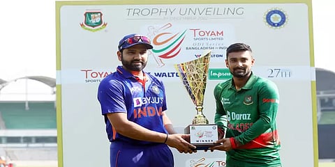 4 ஆல் ரவுண்டர்கள்... ஒரு புதுமுக வீரர் - கலவையாக களமிறங்கும் இந்திய அணி
