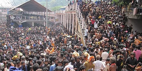 சபரிமலையில் தொடர்ந்து அதிகரிக்கும் பக்தர்கள் எண்ணிக்கை - இன்று ஒரு லட்சம் பேர் முன்பதிவு!