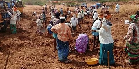 100 நாள் வேலை வாய்ப்பு திட்டத்தின் பெயரில் மோசடி: தமிழக அரசுக்கு நீதிமன்றம் புதிய உத்தரவு!