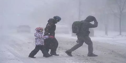 செவ்வாய் கிரகத்துக்கு இணையான கடும் குளிரில் அமெரிக்கா! Bomb cyclone-ஆல் நடுங்கும் தேசம்!