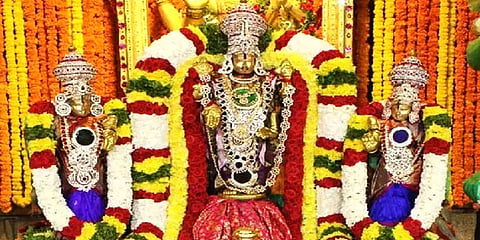 வைகுண்ட ஏகாதசி: திருப்பதியில் முன்கூட்டியே துவங்கிய இலவச தரிசன டிக்கெட் விநியோகம்