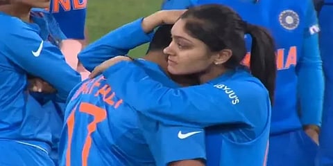 `இத்துடன் திருப்தி அடையப் போவதில்லை...’- ஆனந்த கண்ணீர் விட்ட கேப்டன் ஷஃபாலி வர்மா!