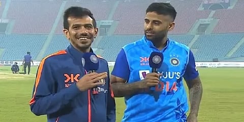 ”நான்தான் 370 டிகிரில பேட்டிங் ஆட கத்துகொடுத்தேன்”-கலாய்த்த சாஹலுக்கு SKY-ன் வைரல் பதில்