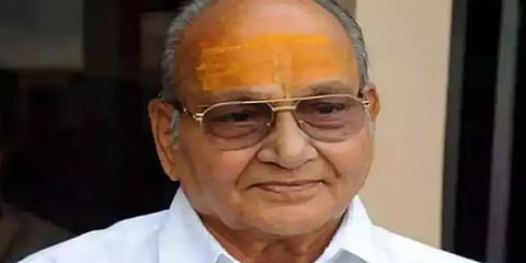 பழம்பெரும் இயக்குனர் கே.விஸ்வநாத் காலமானார்