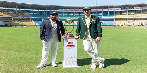 ஸ்ரேயாஸ், கில், குல்தீப் OUT... சூர்யகுமார், ஜடேஜா IN - 2 ரன்னிற்கு 2 விக்கெட் இழந்த ஆஸி!