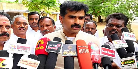 மதவாத பாஜகவுக்கு துணைபோகும் அதிமுகவுக்கு மக்கள் பாடம் புகட்ட வேண்டும் - துரை வைகோ