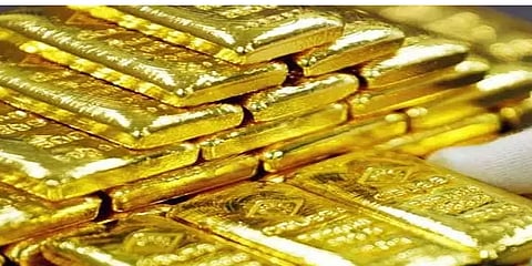 அமெரிக்க வங்கிகள் திவாலால் குவியும் முதலீடுகள்.. வரலாறு காணாத உச்சத்தில் தங்கம் விலை!