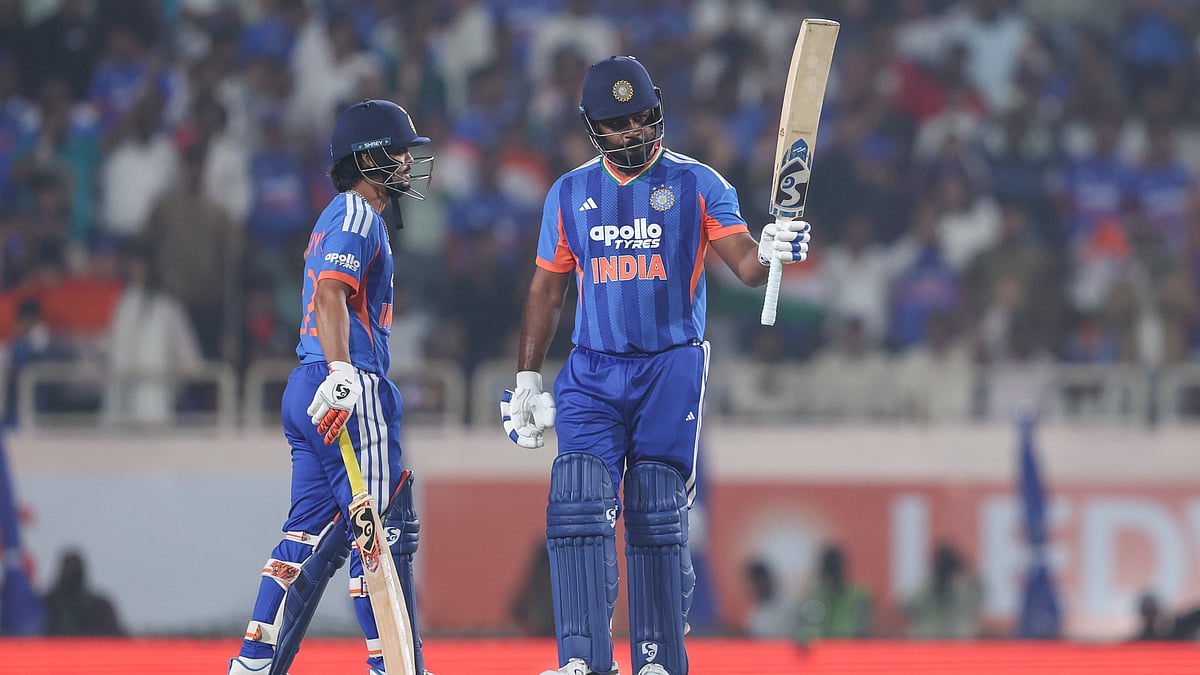 INDvsWI| சதத்தை தவறவிட்ட சஞ்சு சாம்சன்.. 249 ரன்கள் குவித்த இந்தியா!