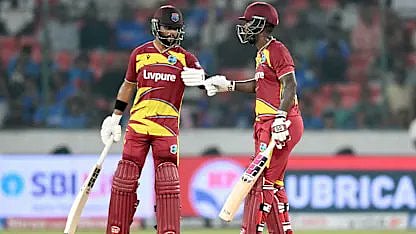 துவம்சமான இந்திய பந்துவீச்சு.. சிக்ஸர் மழை பொழிந்த WI.. சமநிலையான தொடர்!