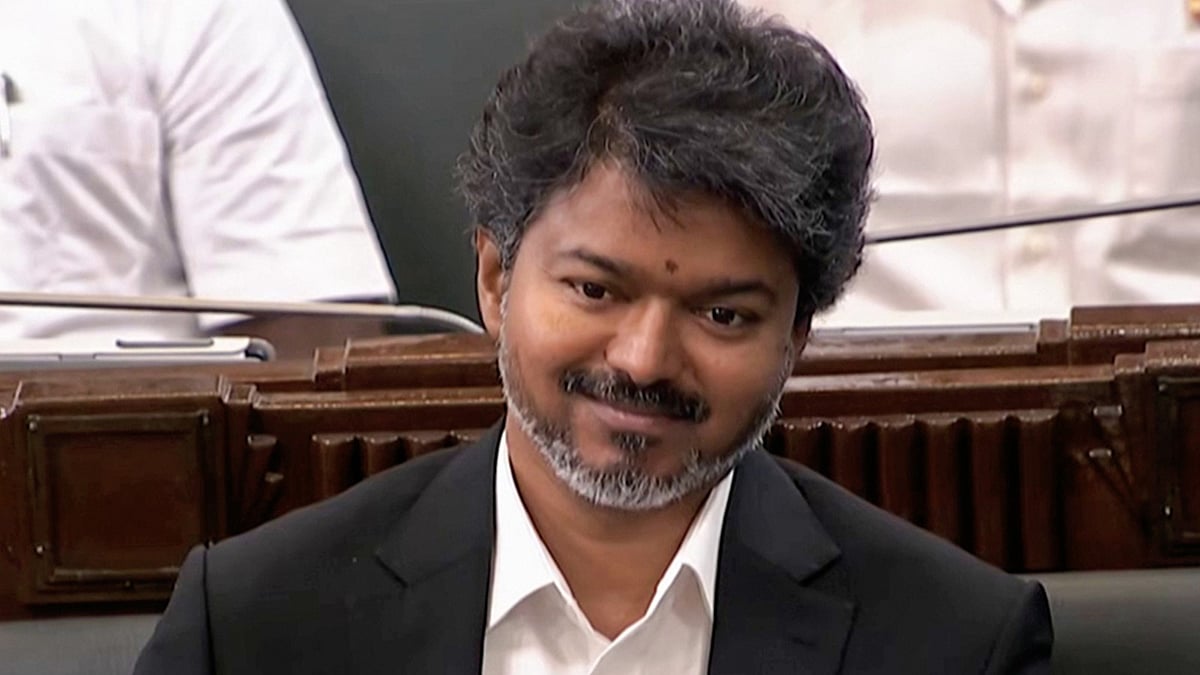 யார் இந்த வால்டர் ஒயிட்? முதல்வர் விஜயை தாக்குவது ஏன்? ஆயுதமாக்கும் எதிர்கட்சியினர்!