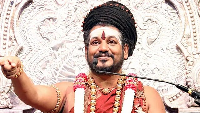 கைலாசா ஆசிரமத்தில் அமைச்சர்! வரவேற்ற நித்யானந்தா?வெளியான வீடியோவால் வெடித்த சர்ச்சை!