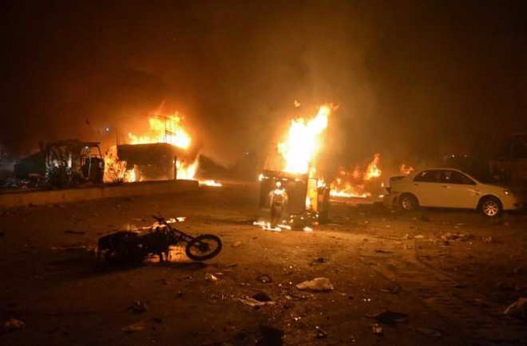 پاکستان: کوئٹہ بم دھماکہ میں 15 ہلاک، ایمرجنسی نافذ