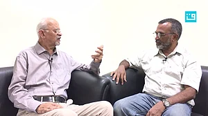 نوٹ بندی کی ناکامی پر گفتگو