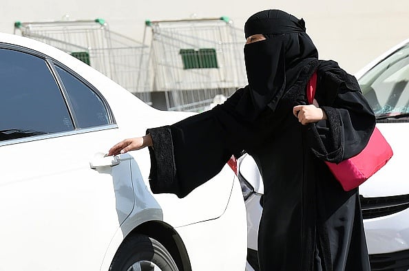 سعودی عرب میں خواتین کو ڈرائیونگ کی اجازت