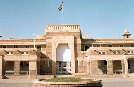 

وسندھرا کا متنازعہ بل :وکلاء آج عدالتی کارروائی کا بائیکاٹ کریں گے