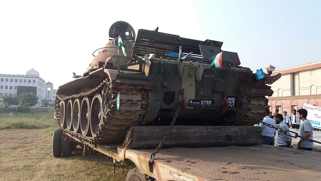 ٹینک کی نمائش سے جذبہ حب الوطنی کو زندہ کریں گے:اعظم خان