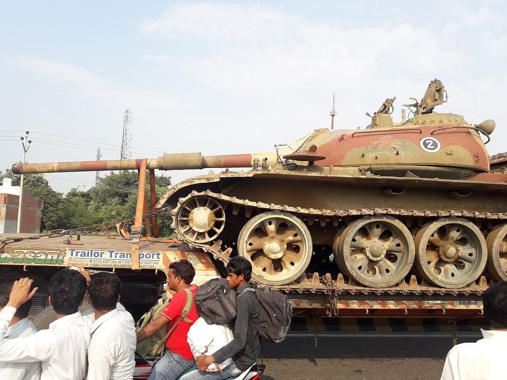 

ٹینک کی نمائش سے جذبہ حب الوطنی کو زندہ کریں گے:اعظم خان