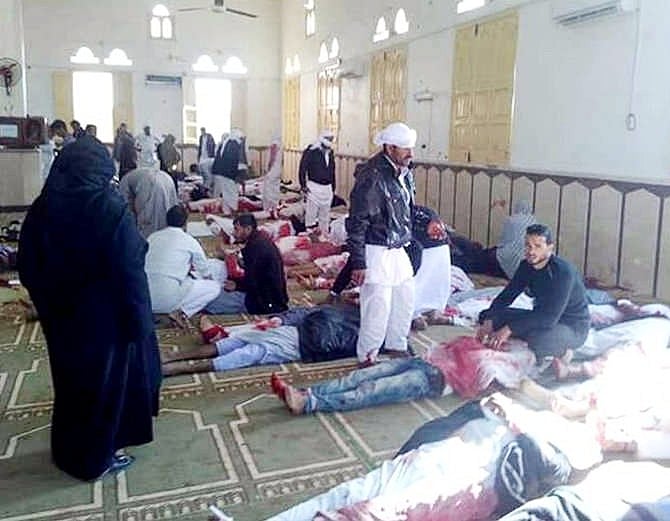 قاہرہ: نماز جمعہ کے دوران دھماکہ، 235 نمازی شہید