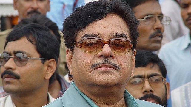 ’اتنی بوکھلاہٹ کیوں ہے بھائی‘، بی جے پی کے شترو کا پارٹی سے سوال