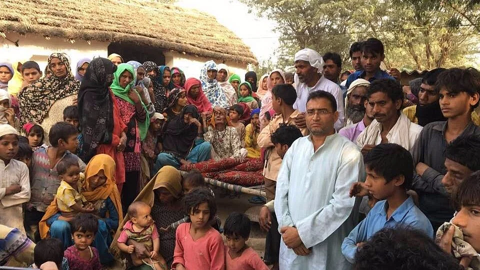 مہلوک عمر خان کا گزمزدہ خاندان