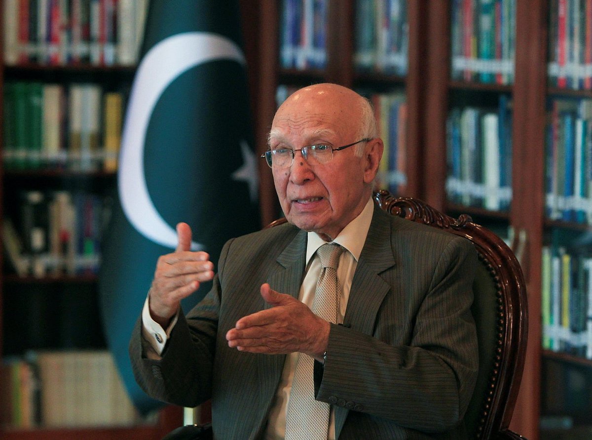 ہند-افغان تجارت کی اجازت نہیں دیں گے: سرتاج عزیز