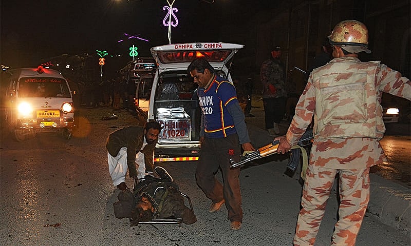 پاکستان میں بم دھماکے میں سات افراد ہلاک، 23 زخمی