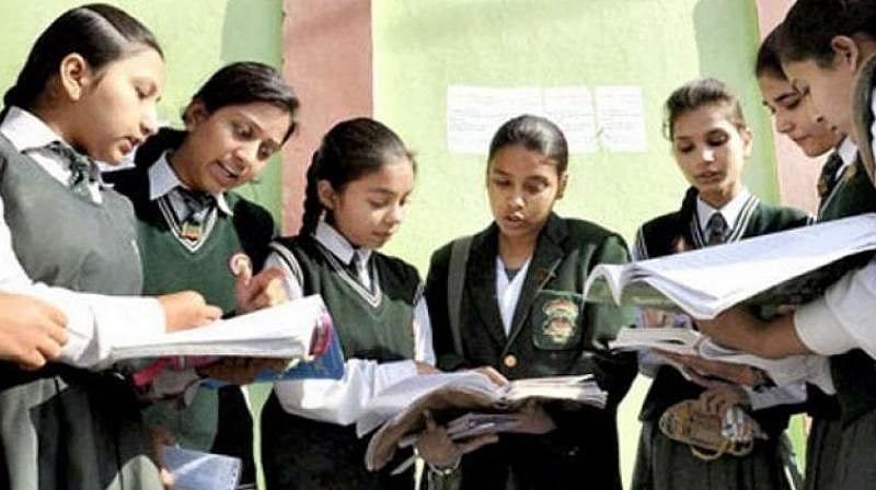 تمام اسکولس میں’نو بیگ ڈے‘شروع کرنے کا تلنگانہ حکومت کا منصوبہ