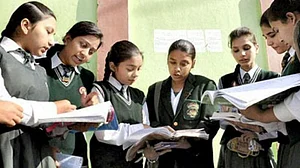 تمام اسکولس میں’نو بیگ ڈے‘شروع کرنے کا تلنگانہ حکومت کا منصوبہ