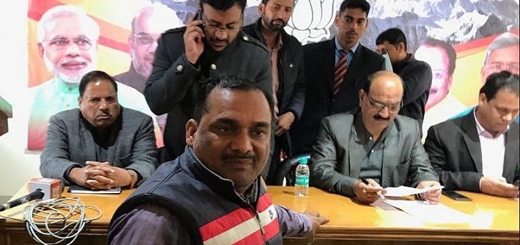 اتراکھنڈ: بی جے پی دفتر میں زہر کھانے والے ٹرانسپورٹر کا انتقال