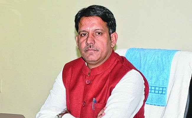 جھارکھنڈ: بی جے پی وزیر کو ’عوام سے نکاح‘ کرنا مہنگا پڑا