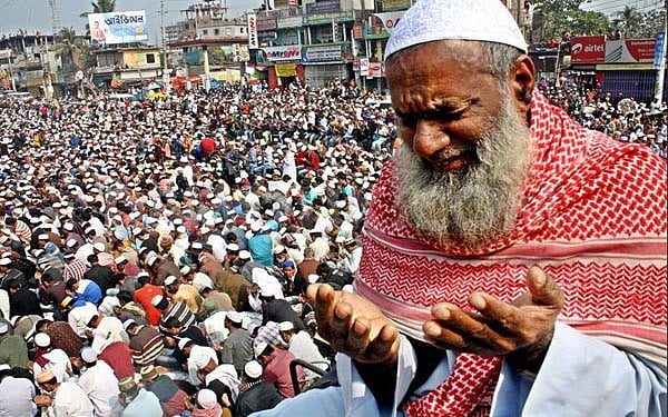 اللہ بچائے جہنم میں جھونکنے والی مسلم قیادت سے