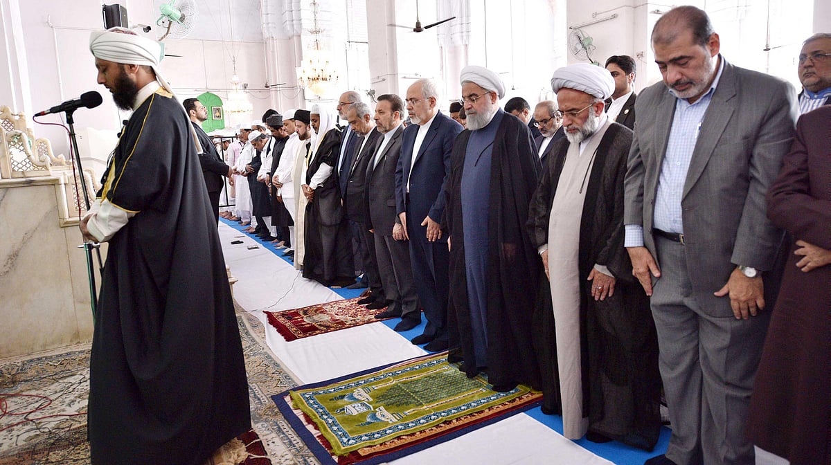 حیدرآباد کی مکہ مسجد میں نماز جمعہ کی ادائیدی