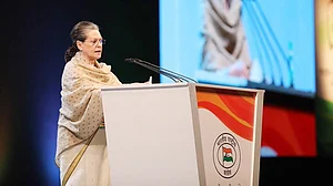 ’نہ کھاؤں گا نہ کھانے دوں گا‘ جیسے نعرے کرسی ہتھیانے کی ڈرامے بازی: سونیا