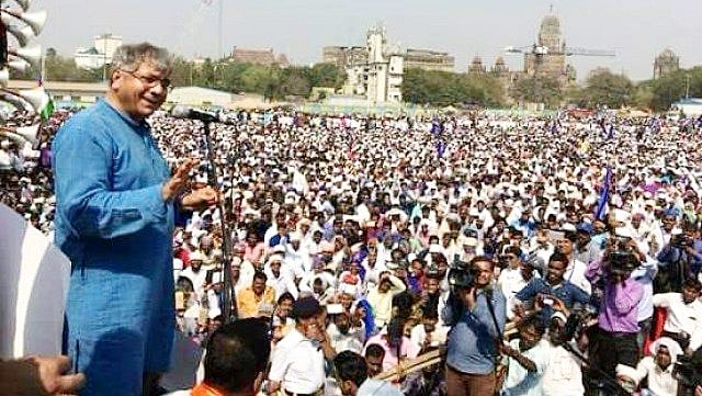 امبیڈکر کے نام میں ’رام جی‘ نہیں جوڑا جا سکتا، میں عدالت جاﺅں گا: پرکاش امبیڈکر