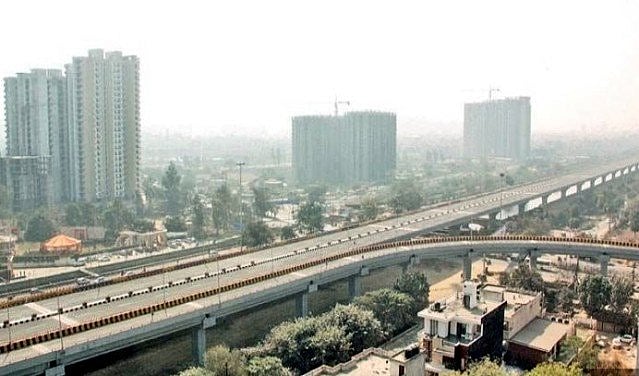 ایلیویٹیڈ سڑک کا افتتاح کیا یوگی نے، تعریف ملی اکھلیش کو