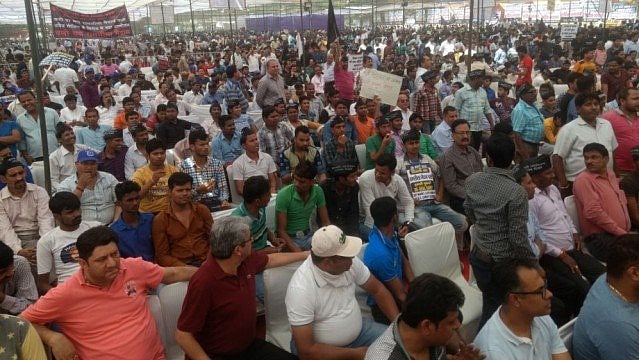 سیلنگ: لاکھوں دکانیں بند، رام لیلا میدان میں مزدوروں کا پھوٹا غصہ