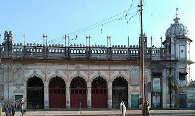 لکھنؤ: مغل صاحبہ کا امامباڑہ فنی شاہکار کا بہترین نمونہ