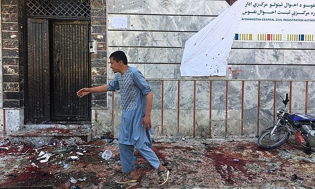 افغانستان میں خود کش بم دھماکے میں مرنے والوں کی تعداد57 ہوگئی