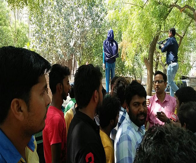 امبیڈکر کے مجسمہ کی ناک توڑنے پر  دلت برہم