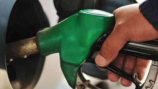 تیل قیمتیں ہر روز نیا ریکارڈ بنا رہی ہیں