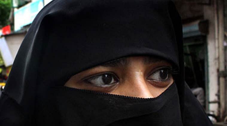 برطانیہ نے تیار کیا مسلم خاتون پولیس اہلکاروں کے لیے ’مقناطیسی حجاب‘، جانیں کیا ہے خاصیت