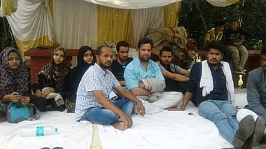 اے ایم یو طلباء کی بھوک ہڑتال جاری، طالبات بھی پیش پیش