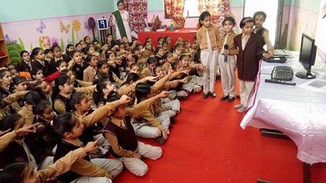 یو پی : پرائیویٹ اسکول ’تعلیم کا حق‘ قانون کی کر رہے ہیں خلاف ورزی