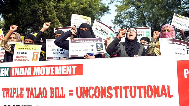 تین طلاق پر آرڈیننس کی تیاری، مودی حکومت کی تاناشاہی ذہنیت کی عکاس 