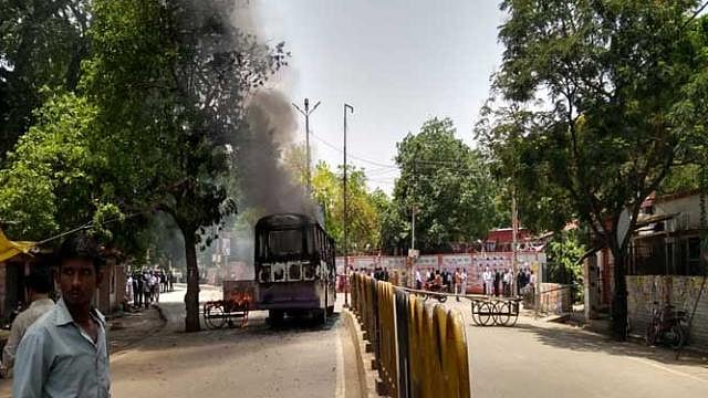 الٰہ آباد: یوگی راج میں وکیل کا قتل، حالات کشیدہ، پولس فورس تعینات