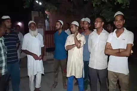 ہریانہ میں شرپسندوں نے مسجد کی دیوار گرائی، نمازیوں کو دھمکایا