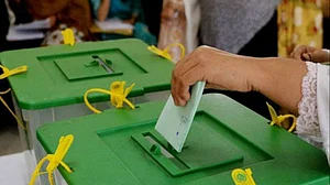 پاکستان: انتخابات کی تیاری، اقلیتوں پر بھاری