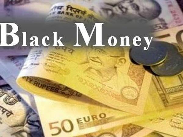 یہ ہی ہے کالے دھن کے خلاف لڑائی! ایک سال میں  7000 کروڑ جمع ہوئے سوئس بینکوں میں