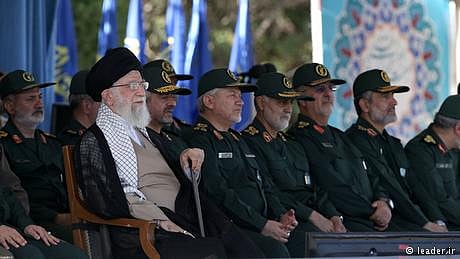 پاسداران انقلاب کی ايک تقريب میں ايرانی سپريم ليڈرآيت اللہ علی خامنہ ای